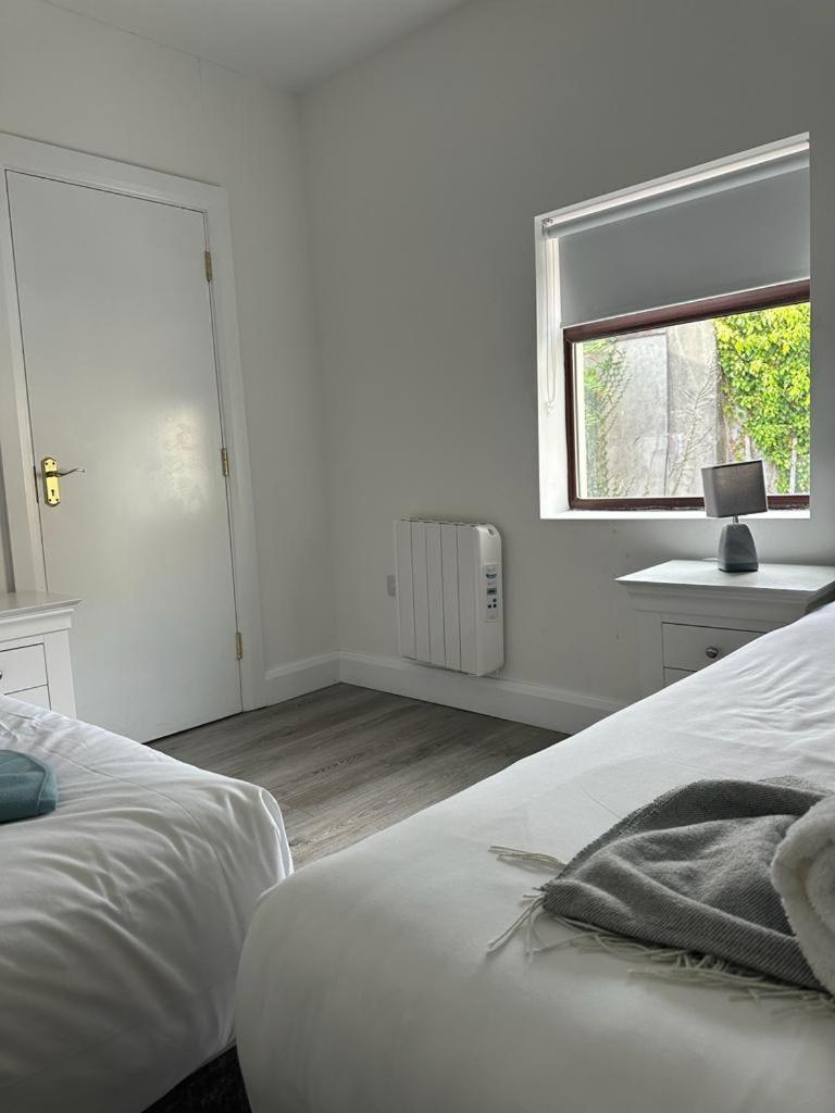 Eyre Square Lane Budget Rooms Galway Dış mekan fotoğraf